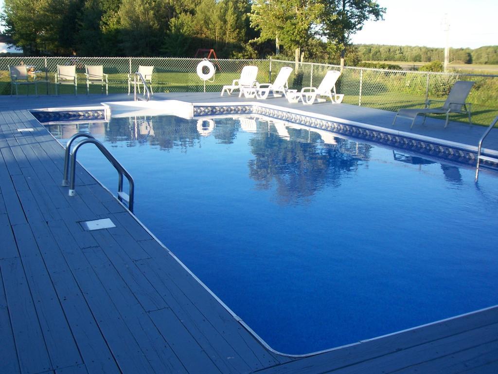 Acadia Sunrise Motel Trenton Luaran gambar